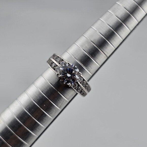 Sterling Silver Cubic Zirconia Engagement Wedding Ring 7 Solitaire Style 925 - Picture 1 of 14